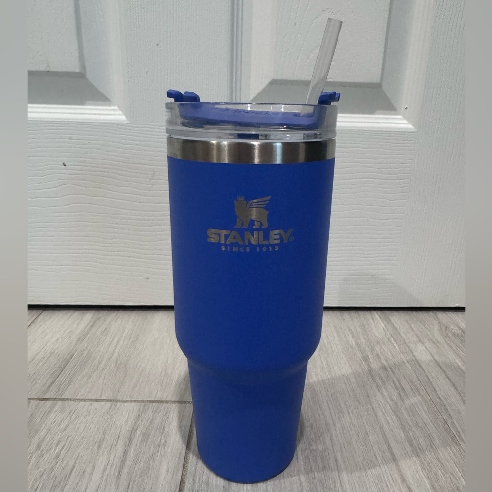 Stanley Cup 30oz in Periwinkle Envy